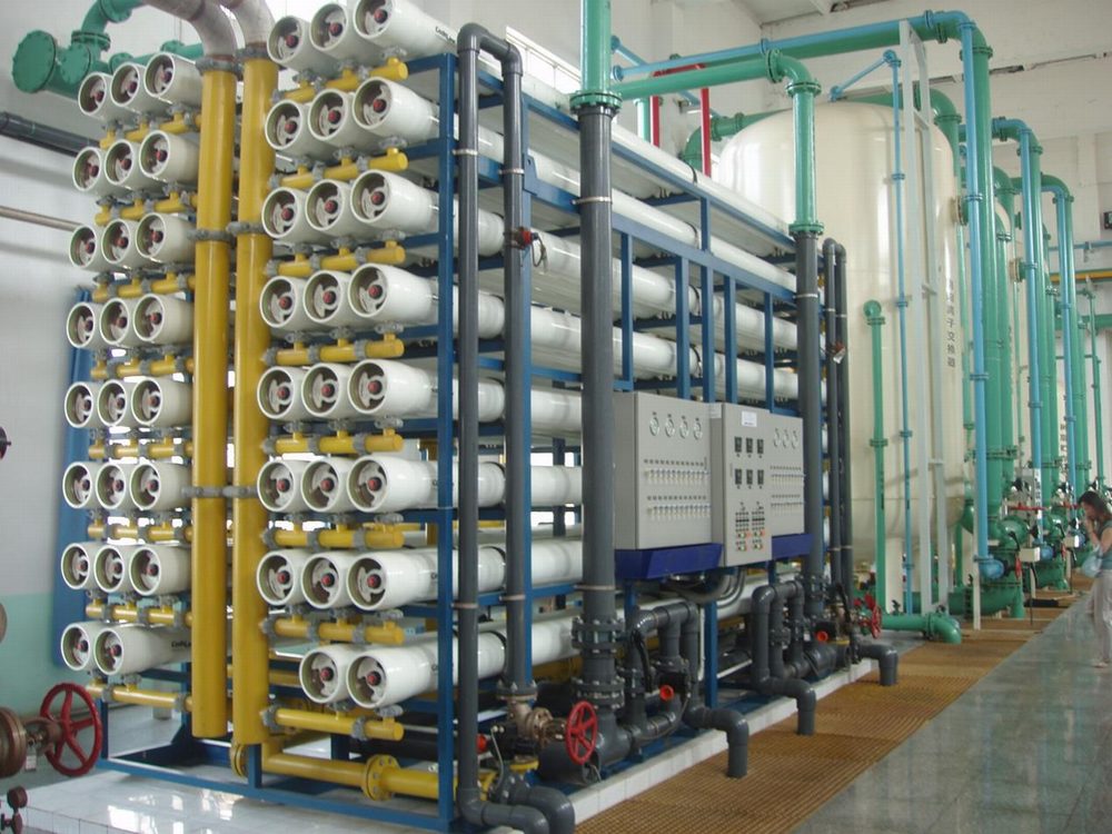 Reverse osmosis desalination equipment